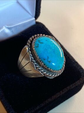 Vintage Native American Zuni Sterling Silver Turquoise Ring
Judy Wallace (8)